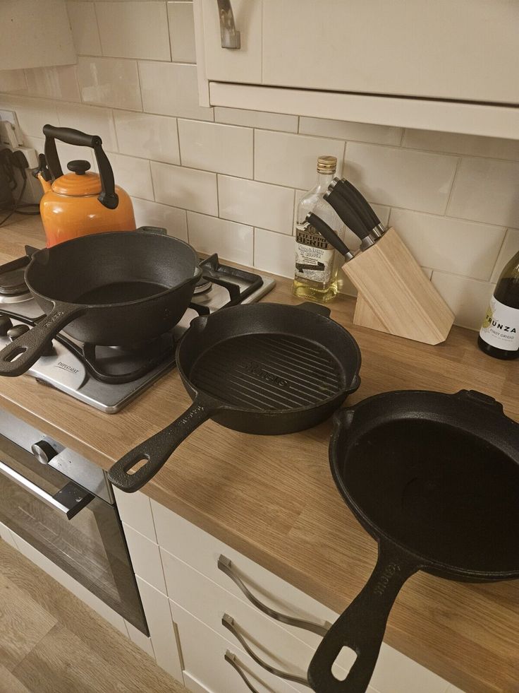 Uncoated Thick Iron Pan